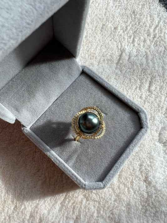 Moonlight - Genuine Tahitian Pearl In 18k Ring 8.8mm